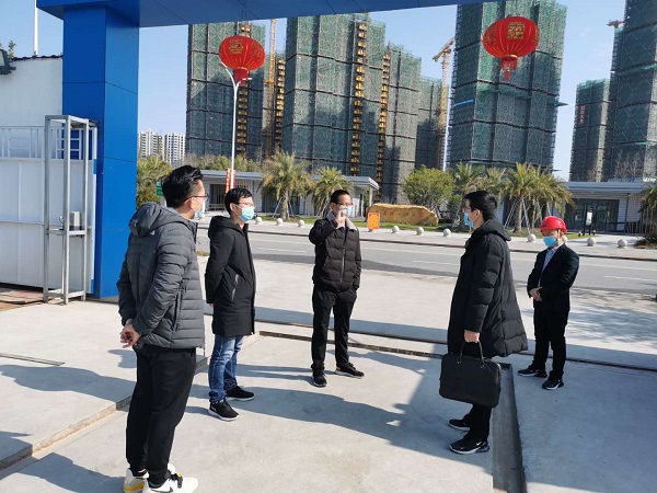 金海胜带队复产复工检查.jpg 金海胜带队复产复工检查.jpg